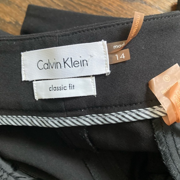 Calvin Klein Elegant Black Women's Pants - Picture 2 of 3